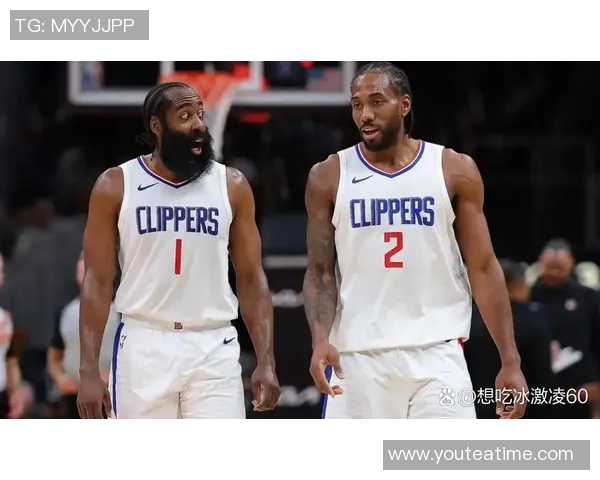 掘金与快船激战正酣腾讯体育全程直播精彩瞬间