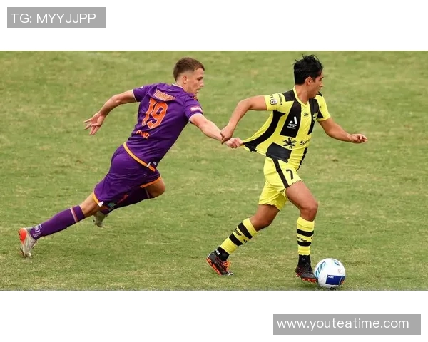 珀斯光荣与西悉尼的精彩对决结果揭晓比赛分析与未来展望